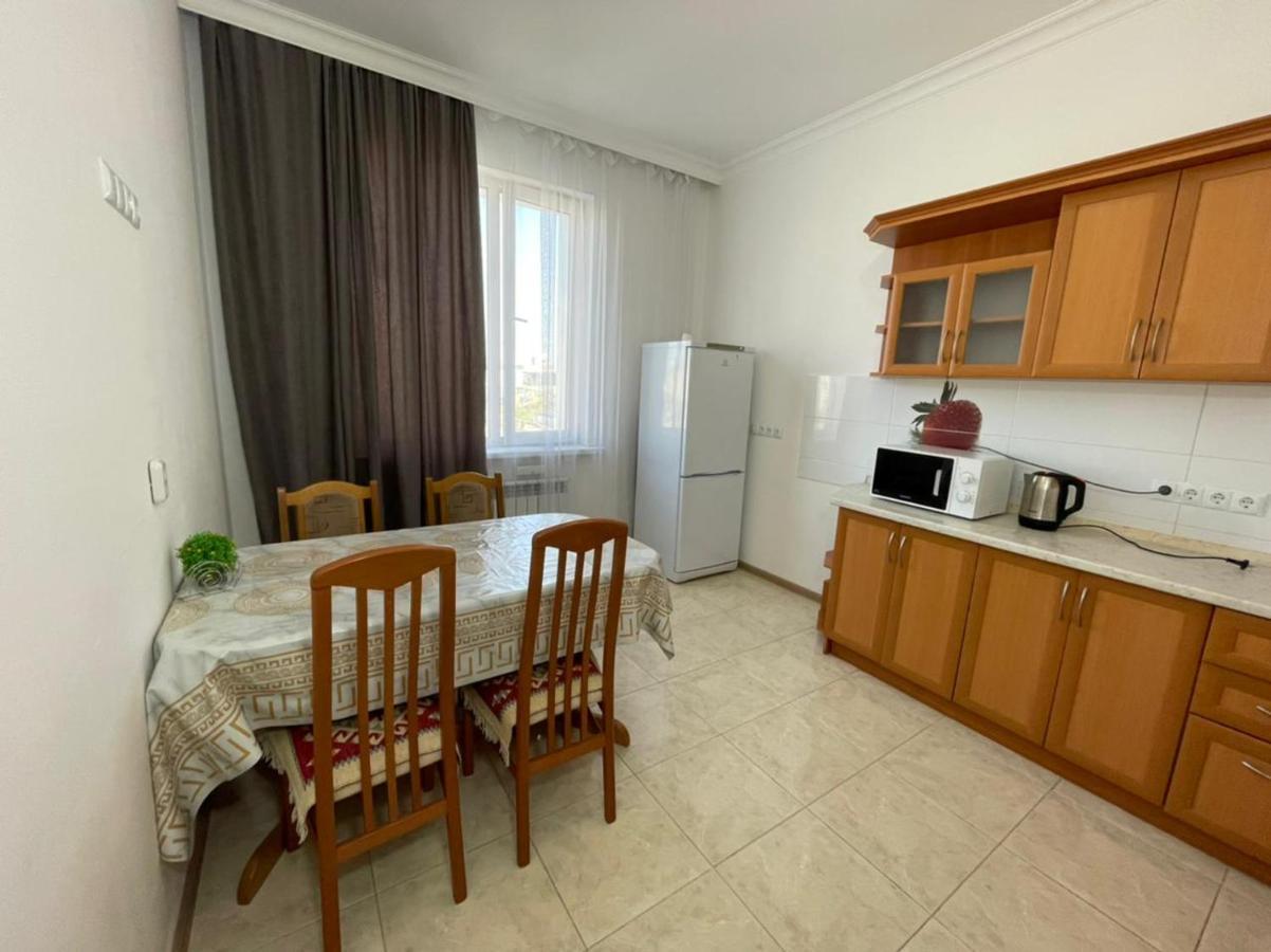 Кабанбай Батыра 58Б/7 Apartamento Astana Exterior foto
