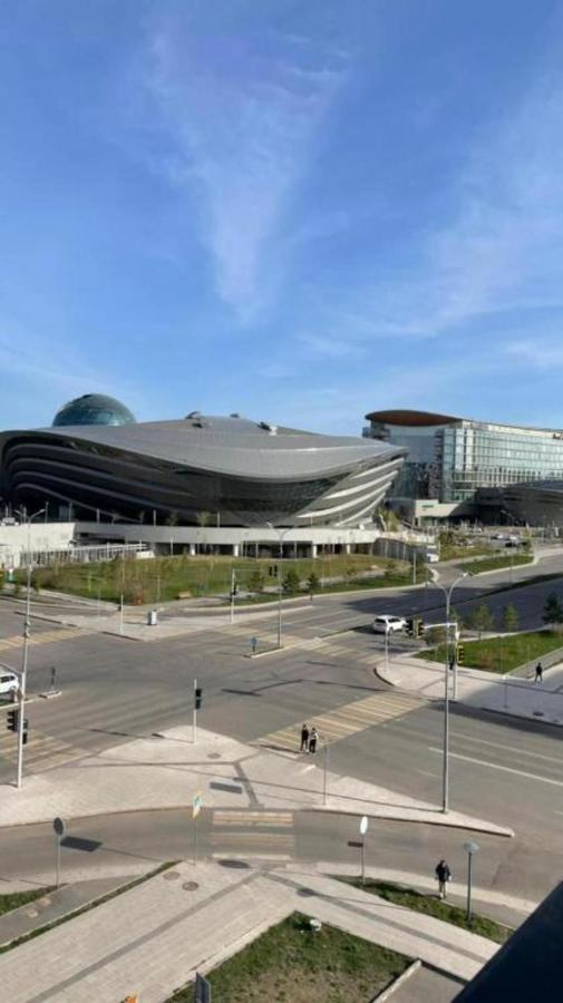 Кабанбай Батыра 58Б/7 Apartamento Astana Exterior foto
